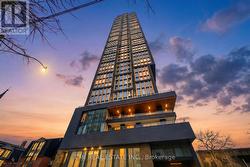 3207 - 319 JARVIS STREET  Toronto, ON M5B 0C8