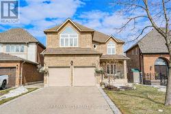 181 THICKET CRESCENT  Pickering, ON L1V 6S8