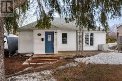 142 HELLEN STREET  Leeds And The Thousand Islands, ON K0H 2N0