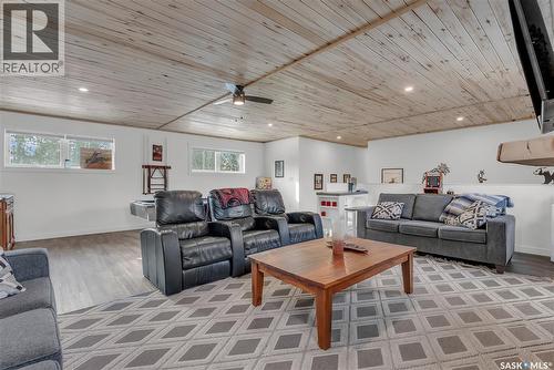 102 Moore Drive, Christopher Lake, SK - Indoor Photo Showing Living Room