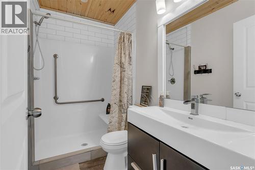 102 Moore Drive, Christopher Lake, SK - Indoor Photo Showing Bathroom