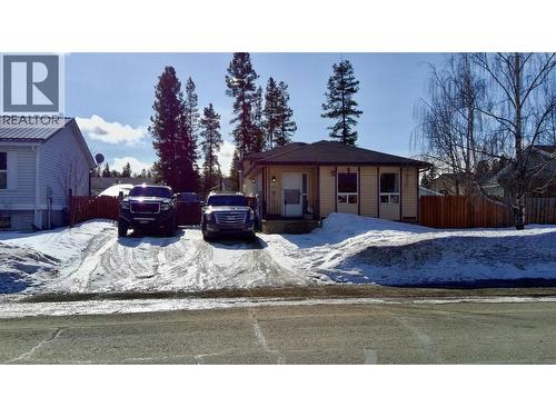 320 Willow Drive  Tumbler Ridge, BC V0C 2W0