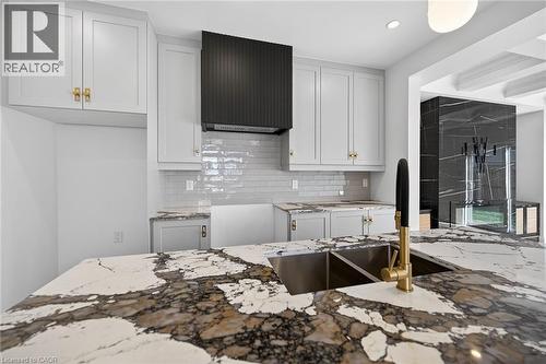 1036 Garth Street, Hamilton, ON - Indoor Photo Showing Kitchen With Double Sink With Upgraded Kitchen
