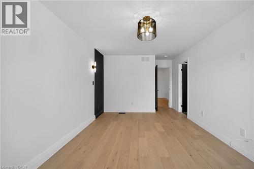 1036 Garth Street, Hamilton, ON - Indoor Photo Showing Other Room