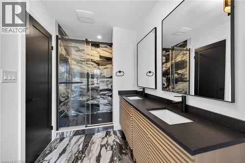 1036 Garth Street, Hamilton, ON - Indoor