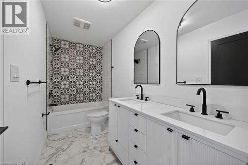 1036 Garth Street, Hamilton, ON - Indoor Photo Showing Bathroom