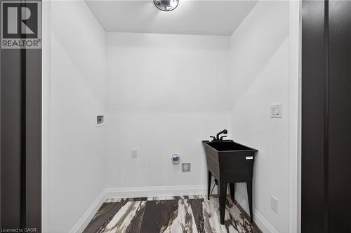 1036 Garth Street, Hamilton, ON - Indoor Photo Showing Other Room