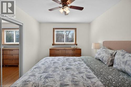 362 Pepper Drive, Burlington, ON - Indoor Photo Showing Bedroom