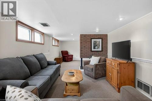 362 Pepper Drive, Burlington, ON - Indoor Photo Showing Living Room