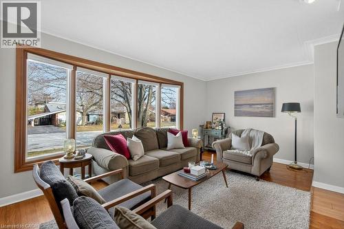 362 Pepper Drive, Burlington, ON - Indoor Photo Showing Living Room