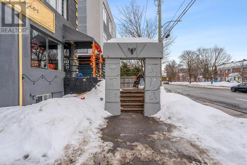 293 St Laurent Boulevard, Ottawa, ON 