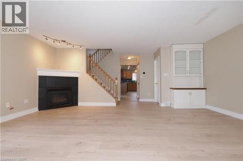 695 Jacob Lane, Waterloo, ON - Indoor Photo Showing Living Room With Fireplace