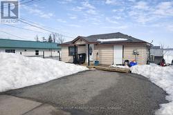 64 LITTLE LAKE DRIVE  Barrie, ON L4M 7C1