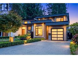 1033 PROSPECT AVENUE  North Vancouver, BC V7R 2M6