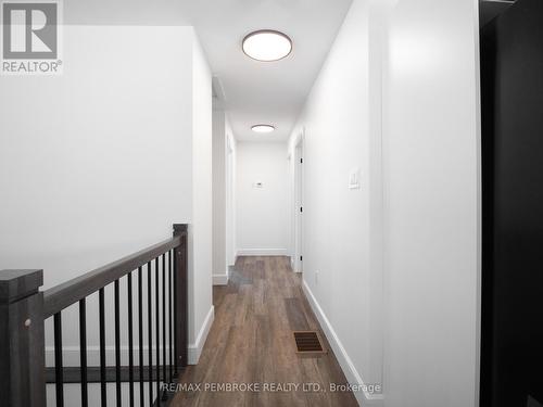 62 Eddy Crescent, Pembroke, ON - Indoor Photo Showing Other Room