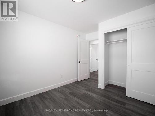 62 Eddy Crescent, Pembroke, ON - Indoor Photo Showing Other Room