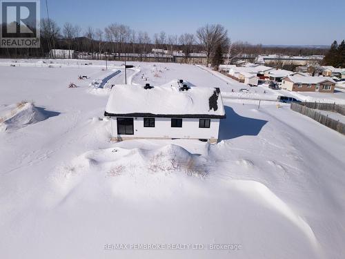 62 Eddy Crescent, Pembroke, ON - Outdoor With View