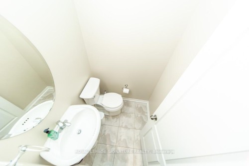 3260 Sealey Crescent, Burlington, ON - Indoor Photo Showing Bathroom
