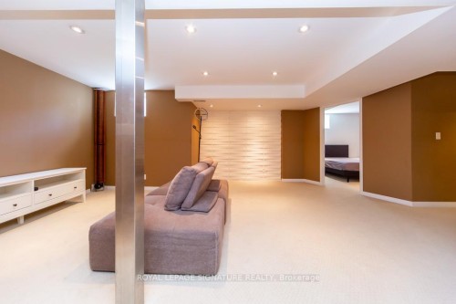 3260 Sealey Crescent, Burlington, ON - Indoor