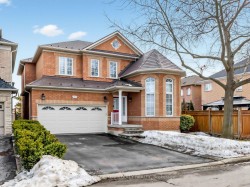 11 Avocet Drive  Vaughan, ON L4H 2K9