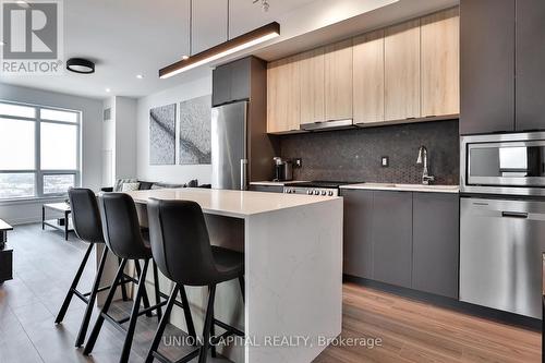 1002 - 30 UPPER MALL WAY  Vaughan, ON L4J 0L7