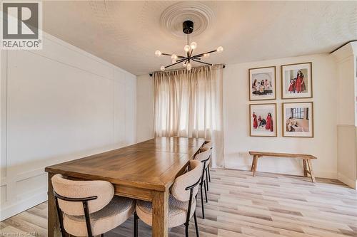 43 Southview Crescent, Cambridge, ON - Indoor Photo Showing Dining Room