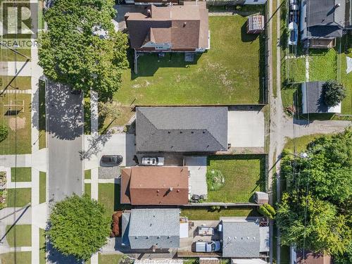 423 Logan Unit# 1, 2, Windsor, ON - Outdoor