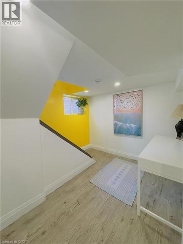 196 Walnut Street S, Hamilton, ON - Indoor Photo Showing Other Room