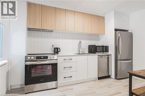 196 Walnut Street S, Hamilton, ON - Indoor Photo Showing Kitchen With Stainless Steel Kitchen