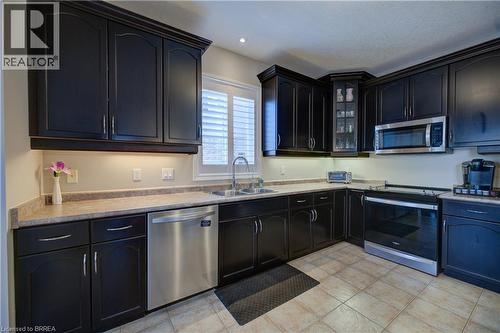 962 Pebblecreek Court, Kitchener, ON - Indoor Photo Showing Kitchen With Stainless Steel Kitchen With Double Sink