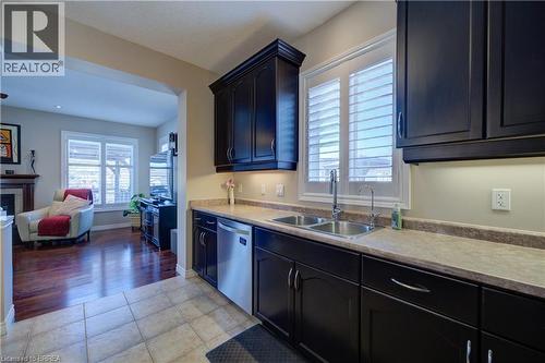 962 Pebblecreek Court, Kitchener, ON - Indoor Photo Showing Kitchen With Double Sink