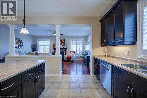 962 Pebblecreek Court, Kitchener, ON - Indoor Photo Showing Kitchen
