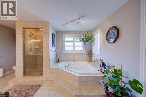 962 Pebblecreek Court, Kitchener, ON - Indoor Photo Showing Bathroom