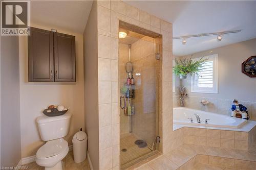 962 Pebblecreek Court, Kitchener, ON - Indoor Photo Showing Bathroom