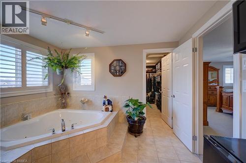 962 Pebblecreek Court, Kitchener, ON - Indoor Photo Showing Bathroom