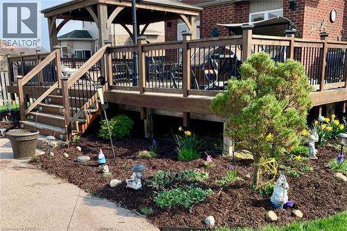 962 Pebblecreek Court, Kitchener, ON - Outdoor