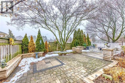 Fenced backyard with a patio - 4220 Millcroft Park Drive, Burlington, ON - Outdoor