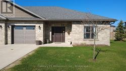 11 - 1050 WATERLOO STREET Saugeen Shores, ON N0H 2C3