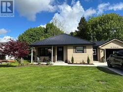 226 BIRMINGHAM STREET W  Wellington North (Mount Forest), ON N0G 2L1