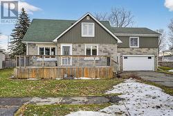 17 CHURCH AVENUE  South Dundas, ON K0E 1K0