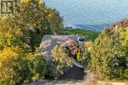 39 EASTERN AVENUE  Prince Edward County (Ameliasburg Ward), ON K8N 4Z1