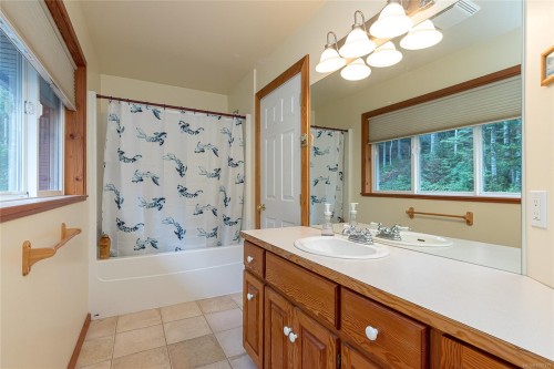 1291 Boulderpath Rd, Metchosin, BC 