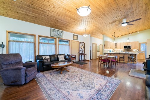 3165 Ingram Rd, Nanaimo, BC 