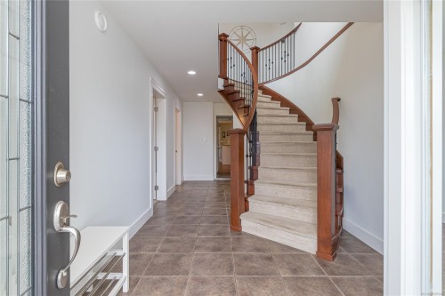 606 Stevens Pl, Ladysmith, BC 