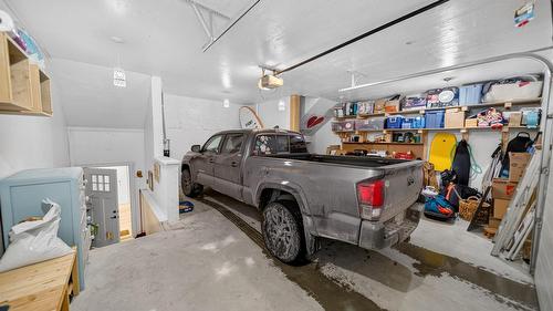 63 Deer Park Avenue, Kimberley, BC - Indoor Photo Showing Garage