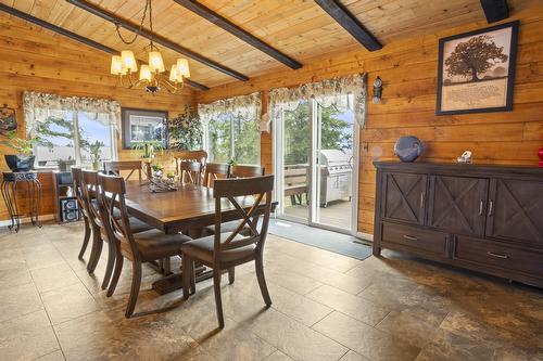 2715 3A Highway, Wynndel, BC - Indoor Photo Showing Dining Room
