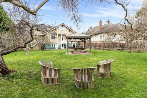 2130 Central Ave, Oak Bay, BC 