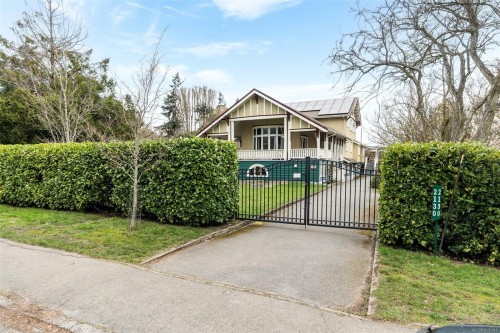 2130 Central Ave, Oak Bay, BC 
