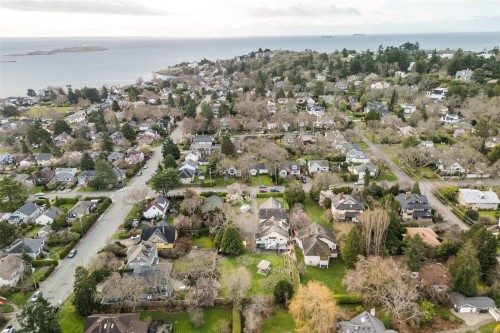 2130 Central Ave, Oak Bay, BC 