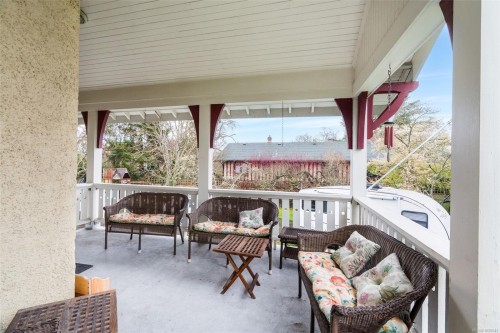 2130 Central Ave, Oak Bay, BC 